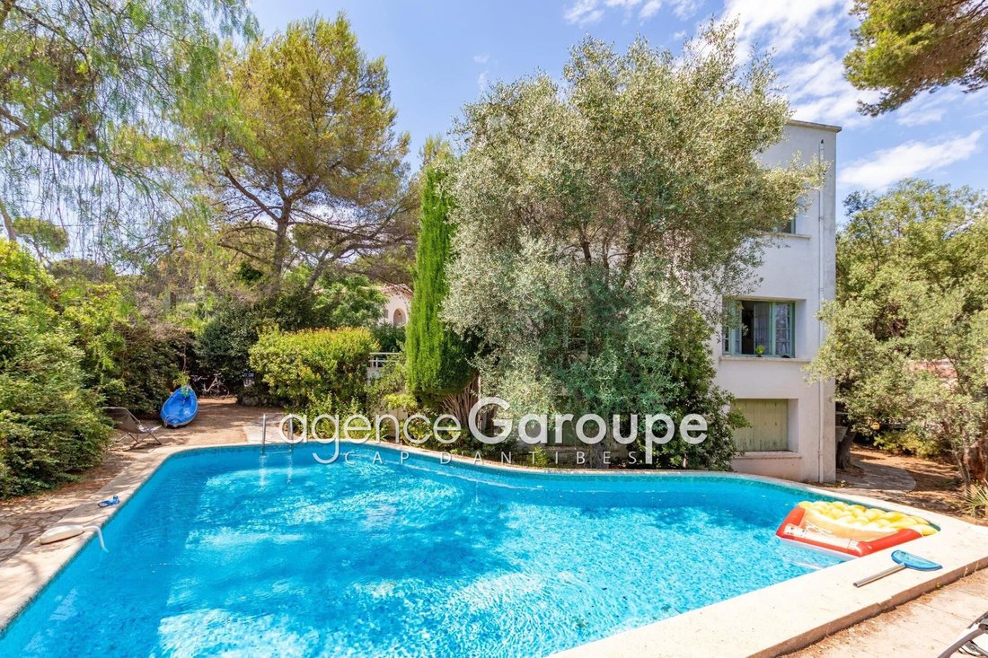 Villa in Antibes, Provence-Alpes-Côte d'Azur, France 2 - 16531353