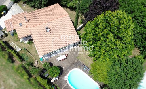 Léognan Xviiith Century Castle Annex Park Swimming Pool Tennis