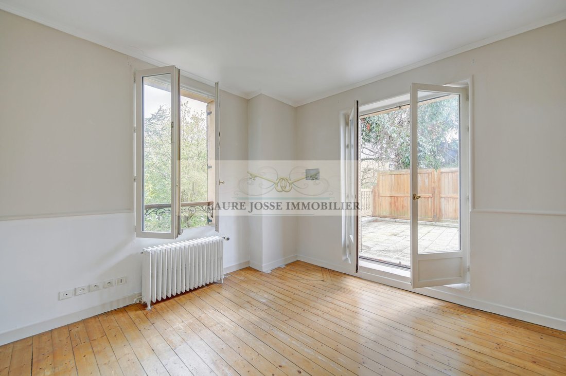 House in Chatou, Ile-de-France, France 4 - 16532598
