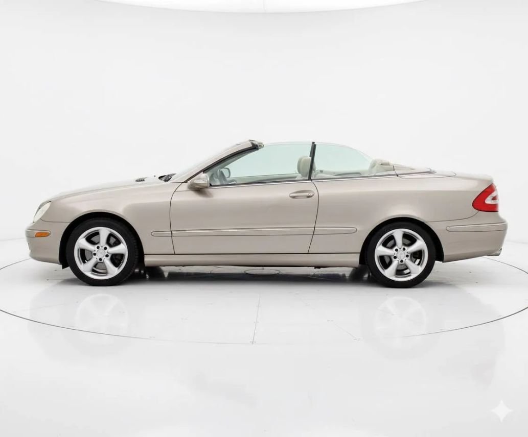 Cabriolet in Lake Bluff, IL, United States 3 - 16532398