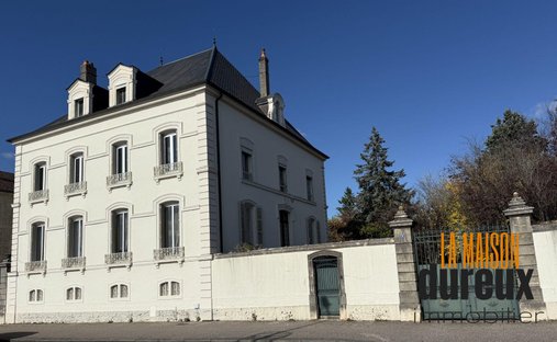 House in Ville Basse-Centre Ville, Gray, France 1