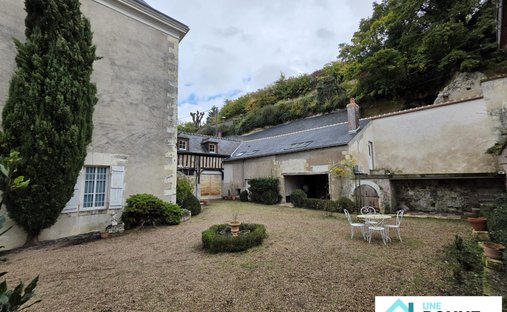 Castle for Sale in Amboise, Centre-Val de Loire, France