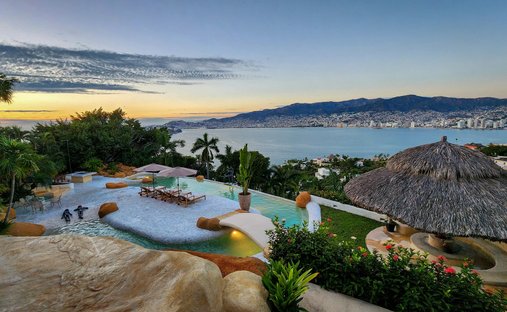 Townhouse in Acapulco, Guerrero, Mexico 1