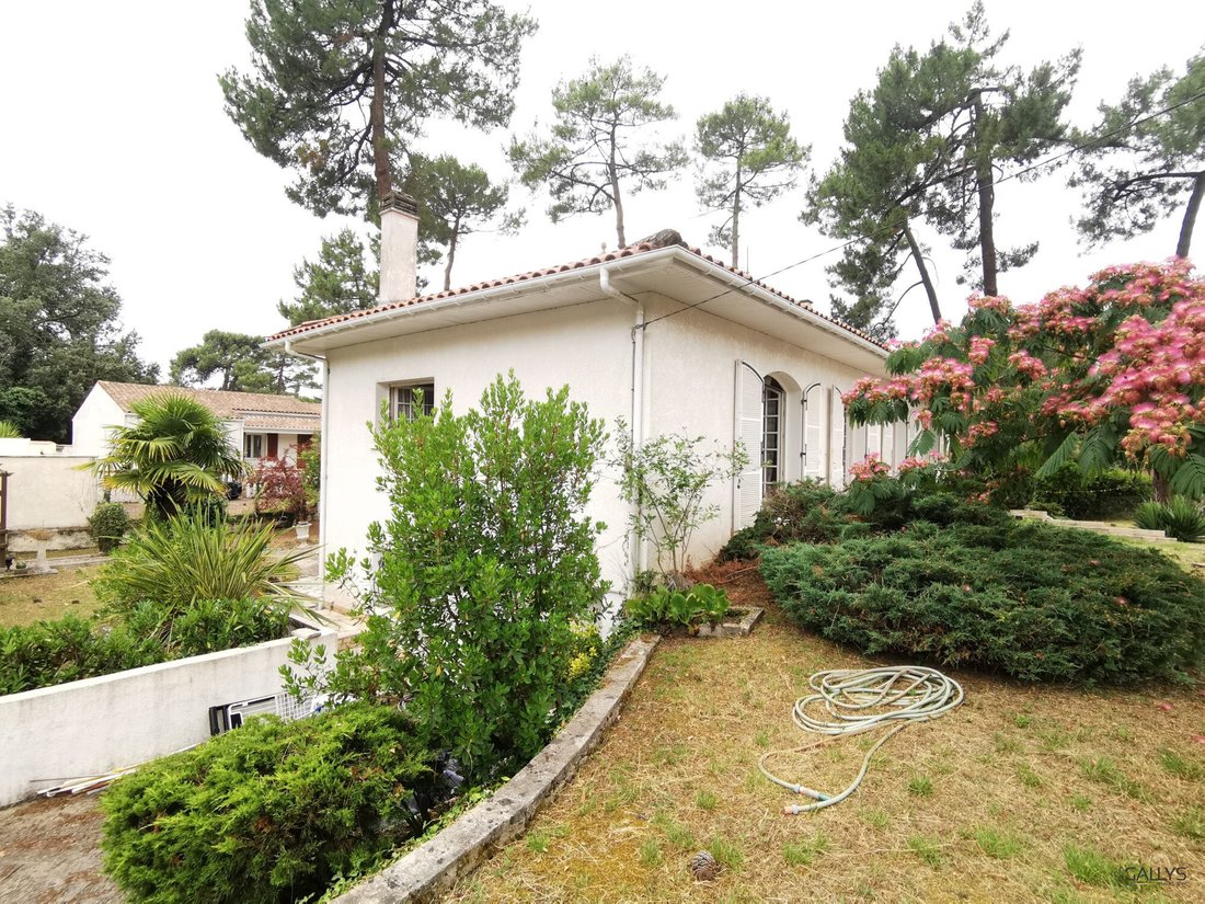 Villa in Nord Est Vallieres, Saint-Georges-de-Didonne, France 2 - 16532492