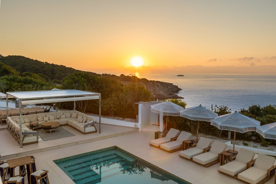 Villa in Cap Martinet, Santa Eularia des Riu, Balearic Islands 3 - 16534099