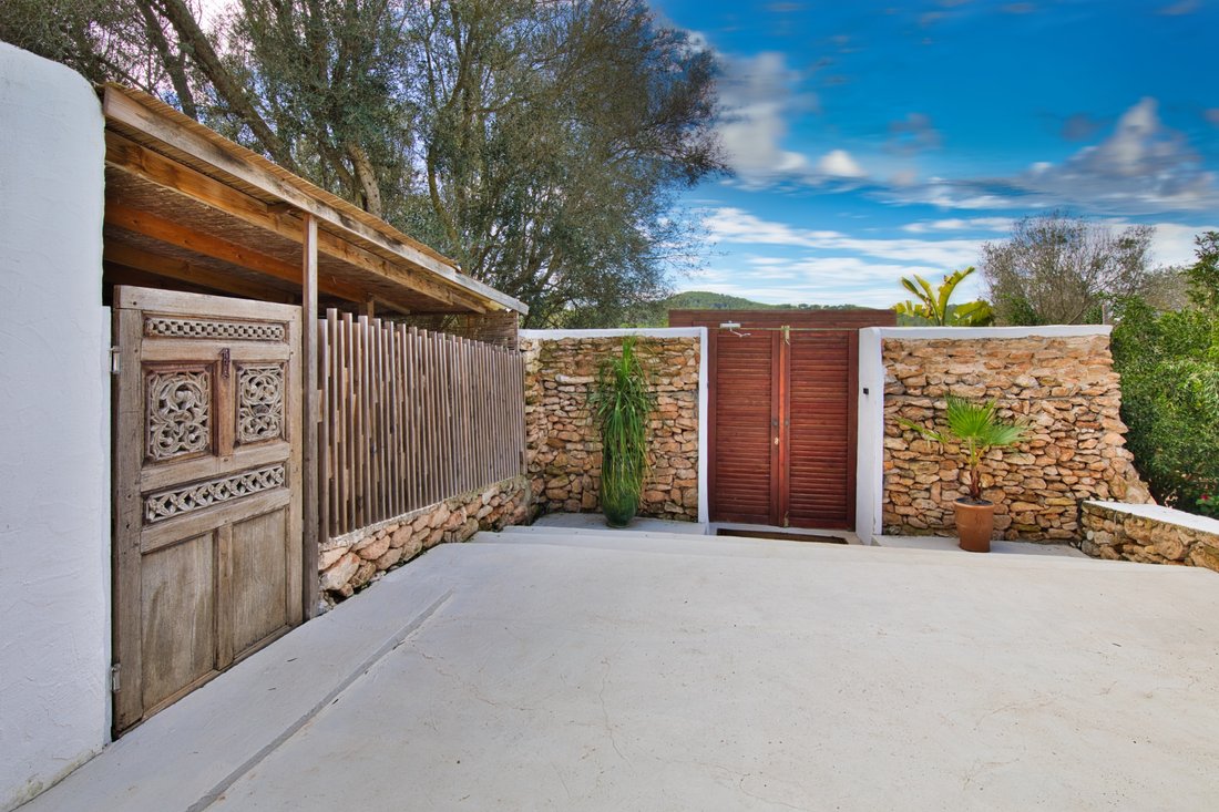 Finca in Sant Antoni de Portmany, Balearic Islands, Spain 4 - 16536507