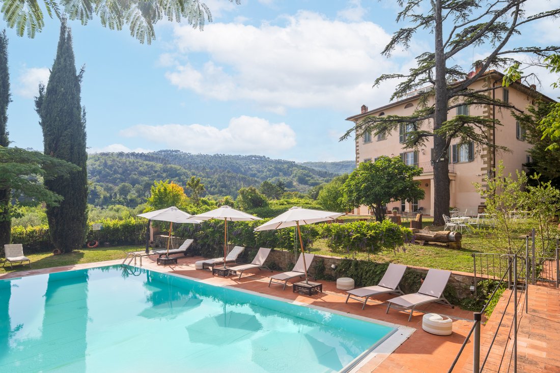 Villa in Loro Ciuffenna, Tuscany, Italy 2 - 16532994