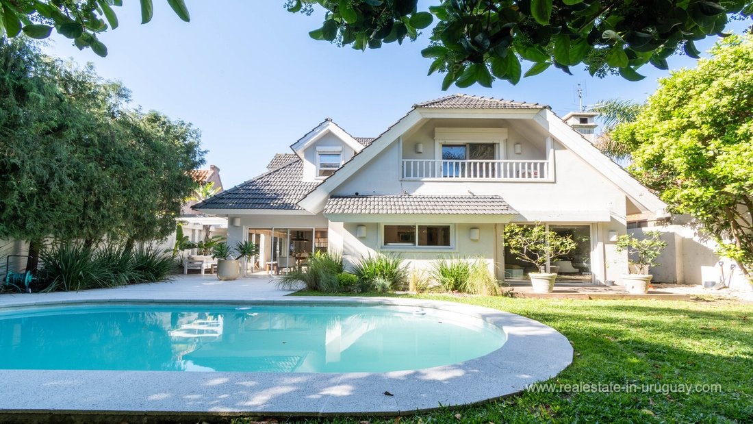 Villa in Montevideo, Departamento de Montevideo, Uruguay 2 - 16533880