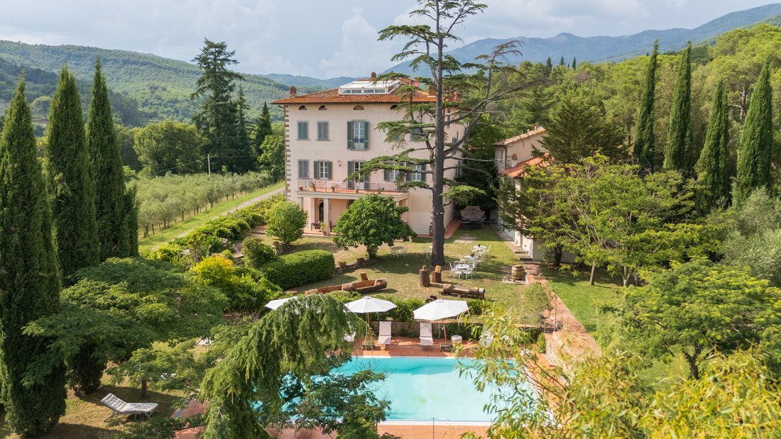 Villa in Loro Ciuffenna, Tuscany, Italy 1 - 16532994