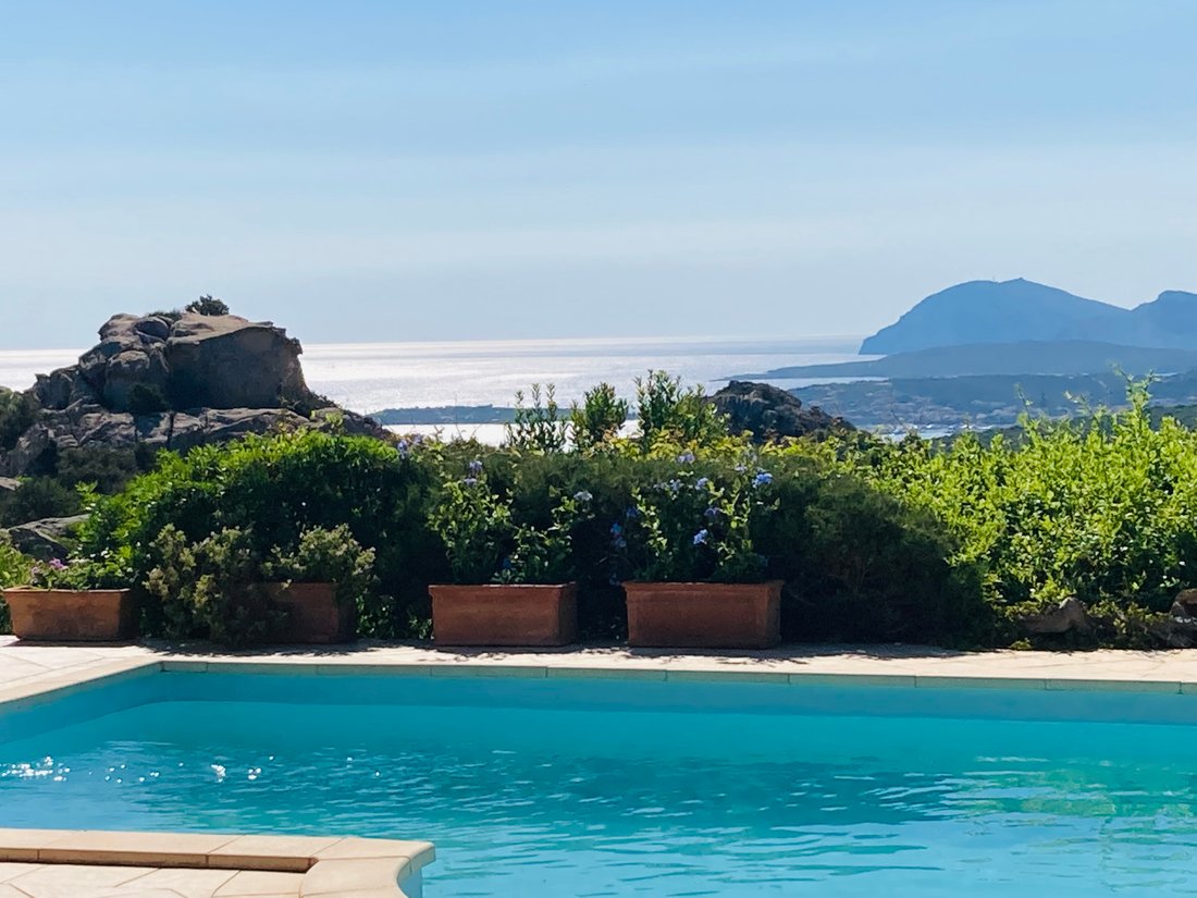 Villa à San Pantaleo, Olbia, Italie 2 - 16537249