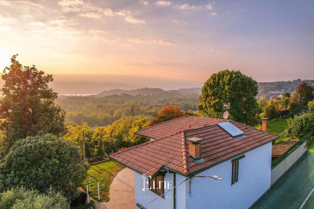 Villa in Besozzo, Lombardy, Italy 3 - 16532951