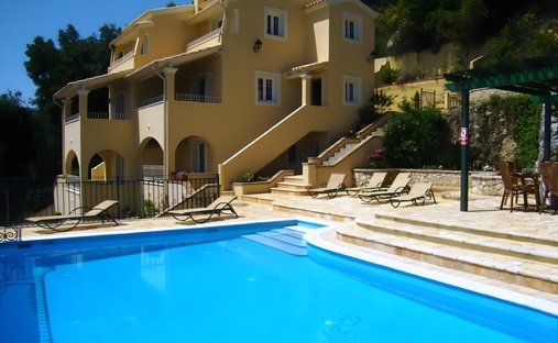 Villa in Kassopaia, Peloponnese, Western Greece and the Ionian, Greece 1