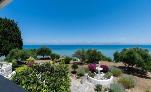 Villa in Korfu, Peloponnese, Western Greece and the Ionian, Griechenland 1