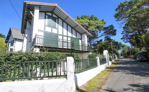 House in Le Guézy, La Baule-Escoublac, France 1