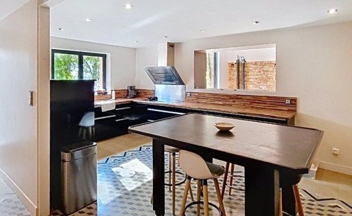 Château Villefranche De Lauragais 800.0 Sqm 12 Bedrooms