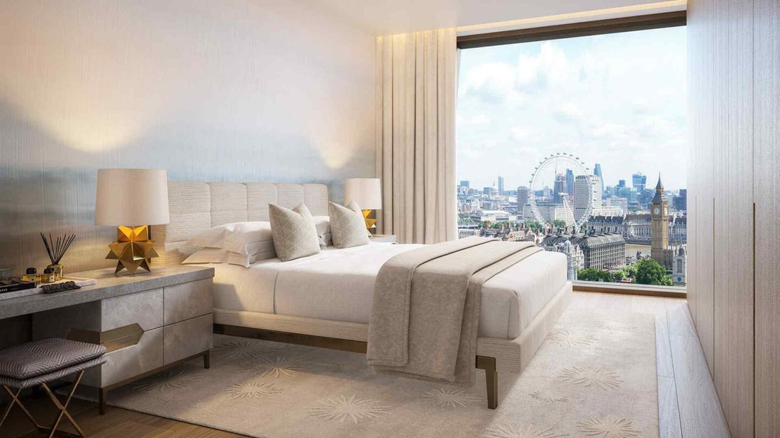 Curated visual reference: Fresh Look at Excellent 5 Bedroom Penthouse With Panoramic In London England United