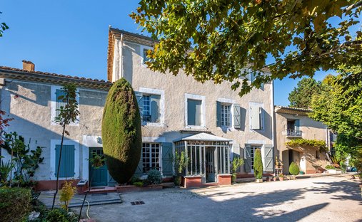 House in Avignon, Provence-Alpes-Côte d'Azur, France 1