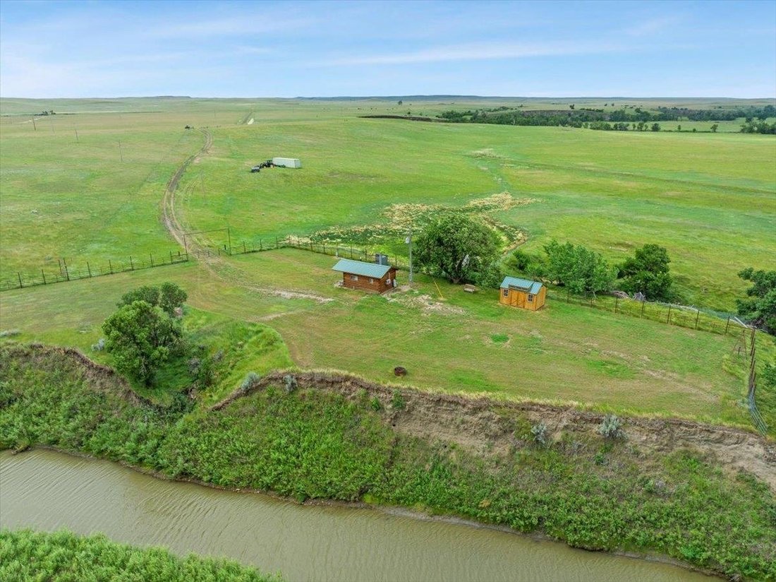 Farm Ranch in Newell, South Dakota, United States 1 - 16535983