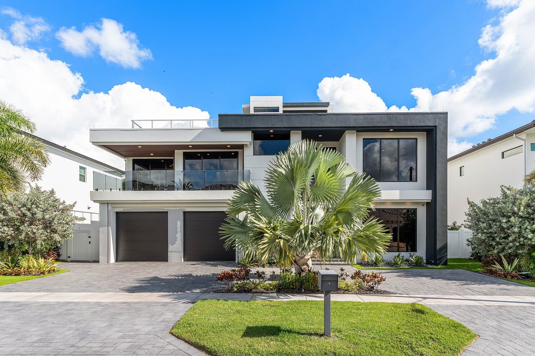 Boca Raton, Florida, United States 3 - 16536067