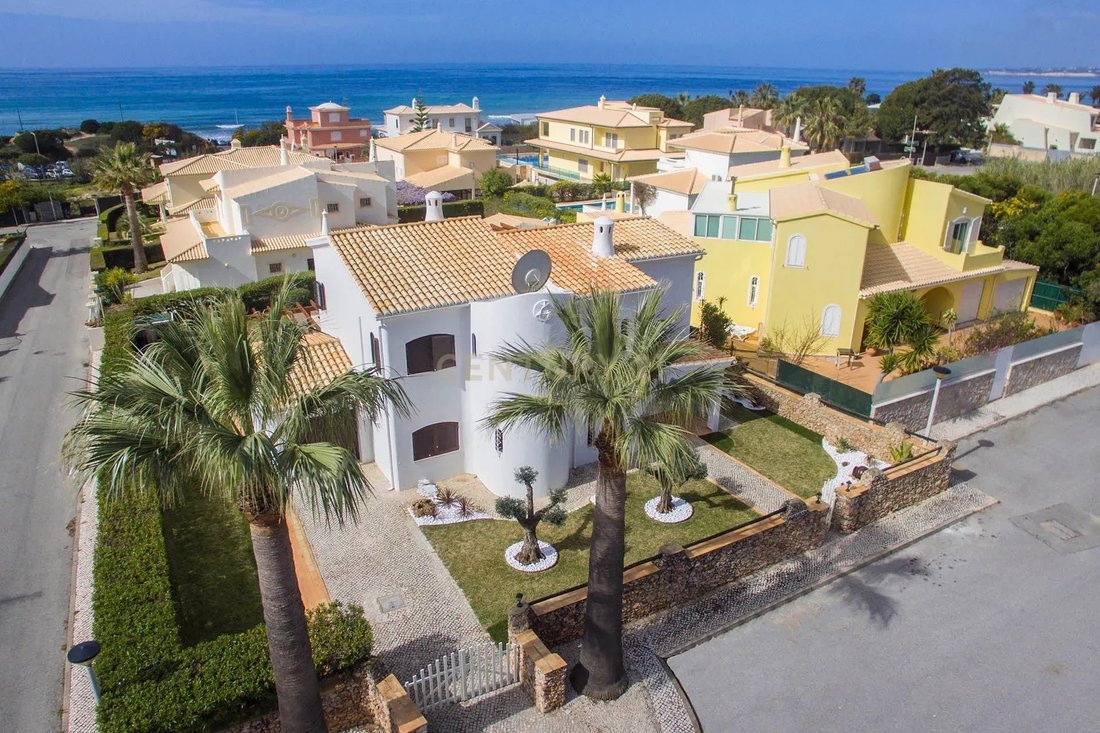 Villa in Guia, Algarve, Portugal 2 - 15274871
