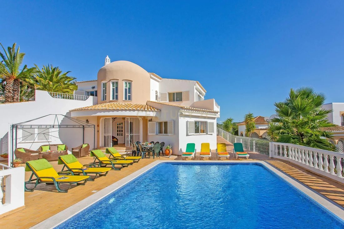Villa in Olhos de Agua, Algarve, Portugal 1 - 15428202