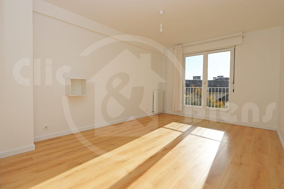 Apartment in Domaine National du Château, Versailles, France 1 - 16538014