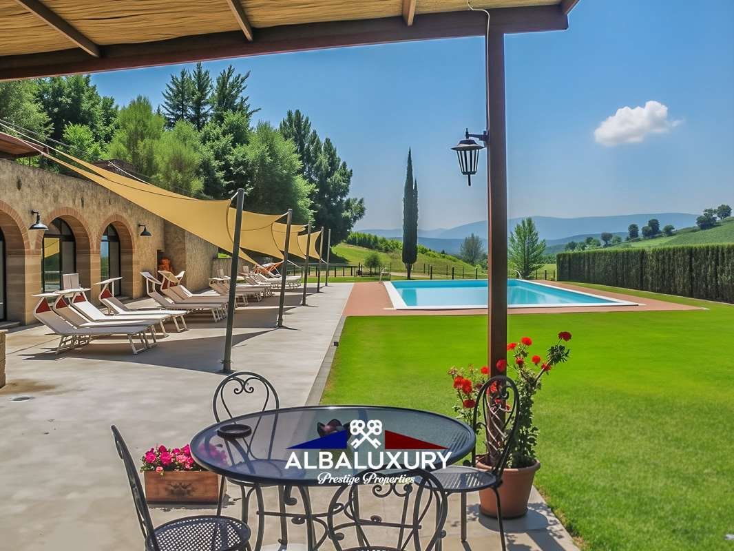 Villa in Montanino - Matassino - Ciliegi, Reggello, Tuscany 2 - 15347359