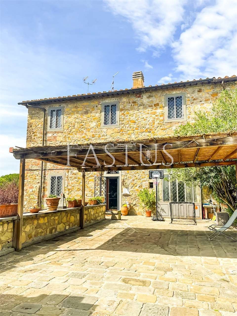 Villa in Two Roads - San Gaggio, Florence, Italy 4 - 16534804