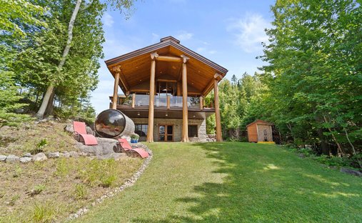Casa a Sainte-Adèle, Québec, Canada 1