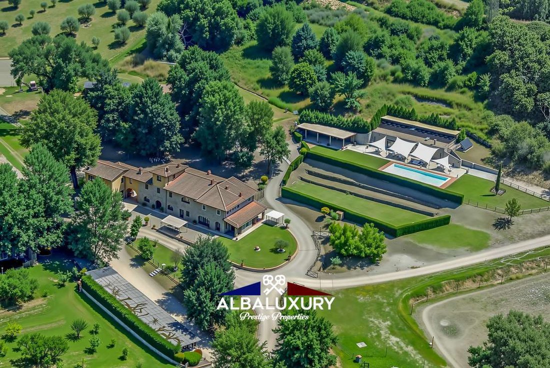 Villa in Montanino - Matassino - Ciliegi, Reggello, Tuscany 1 - 15347359