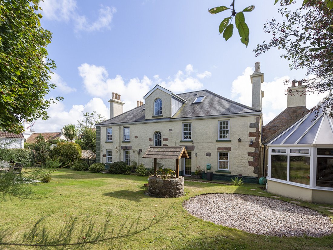House in England 2 - 16535226