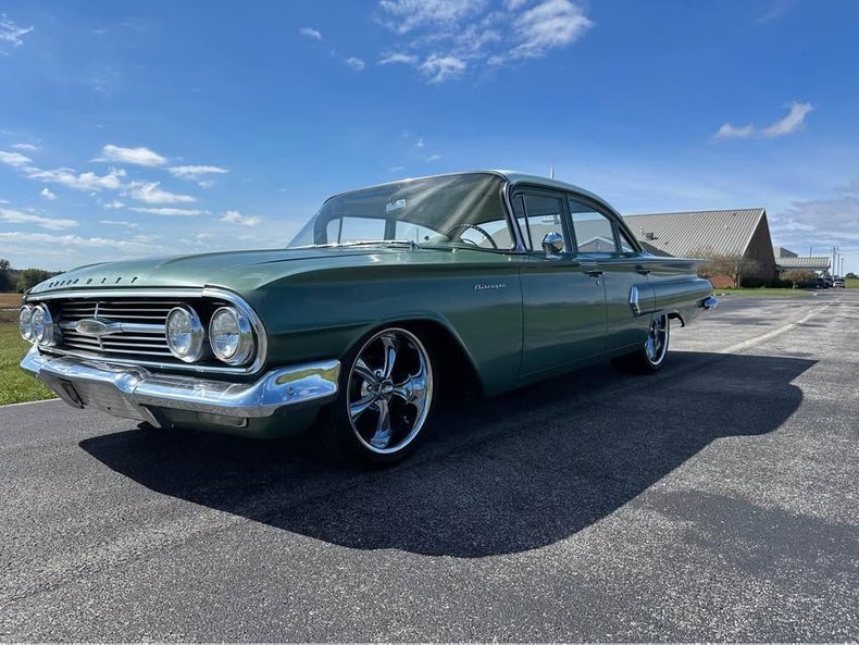 Sedan in Glendale, United States 1 - 16536836