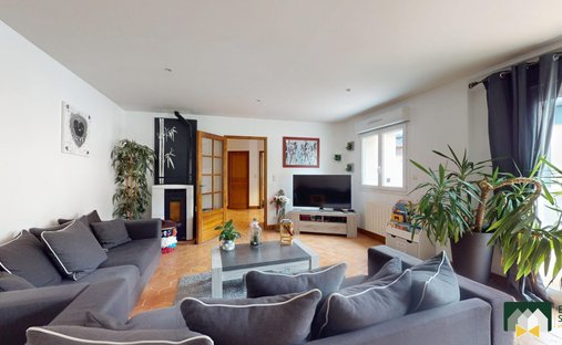 House in Champhol, Centre-Val de Loire, France 1