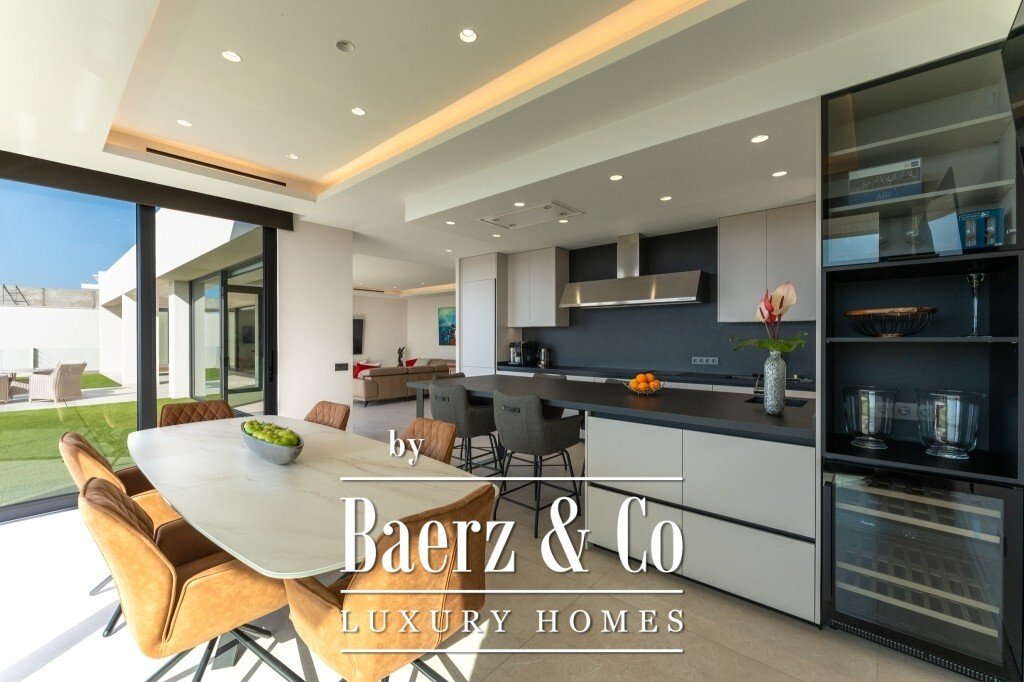 Villa in Costa Adeje, Adeje, Canary Islands 4 - 16534841