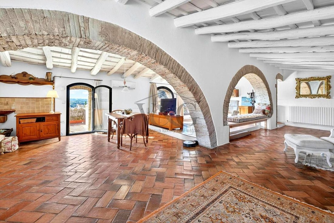 Villa in Regent, Catalonia, Spain 1 - 16533025