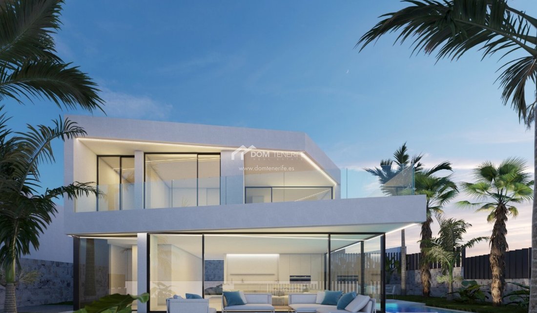 Villa in Los Cristianos, Canary Islands, Spain 4 - 16534541