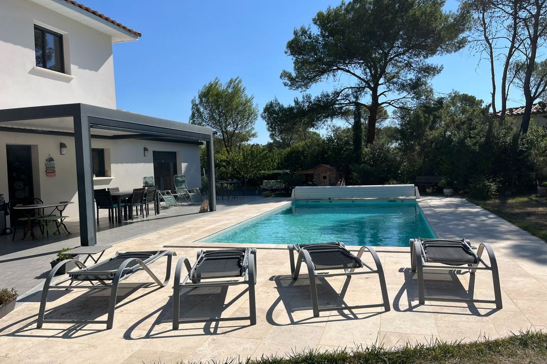Villa in Saint-Jean-de-Cuculles, Occitania, France 3 - 16536796