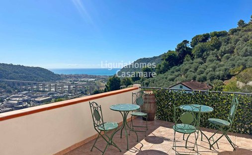 Villa in Camporosso, Liguria, Italy 1