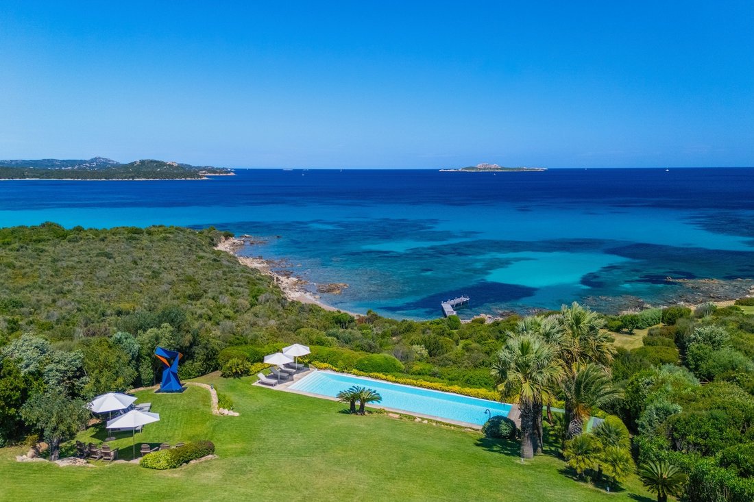 House in Porto Rotondo, Olbia, Sardinia 2 - 13137381