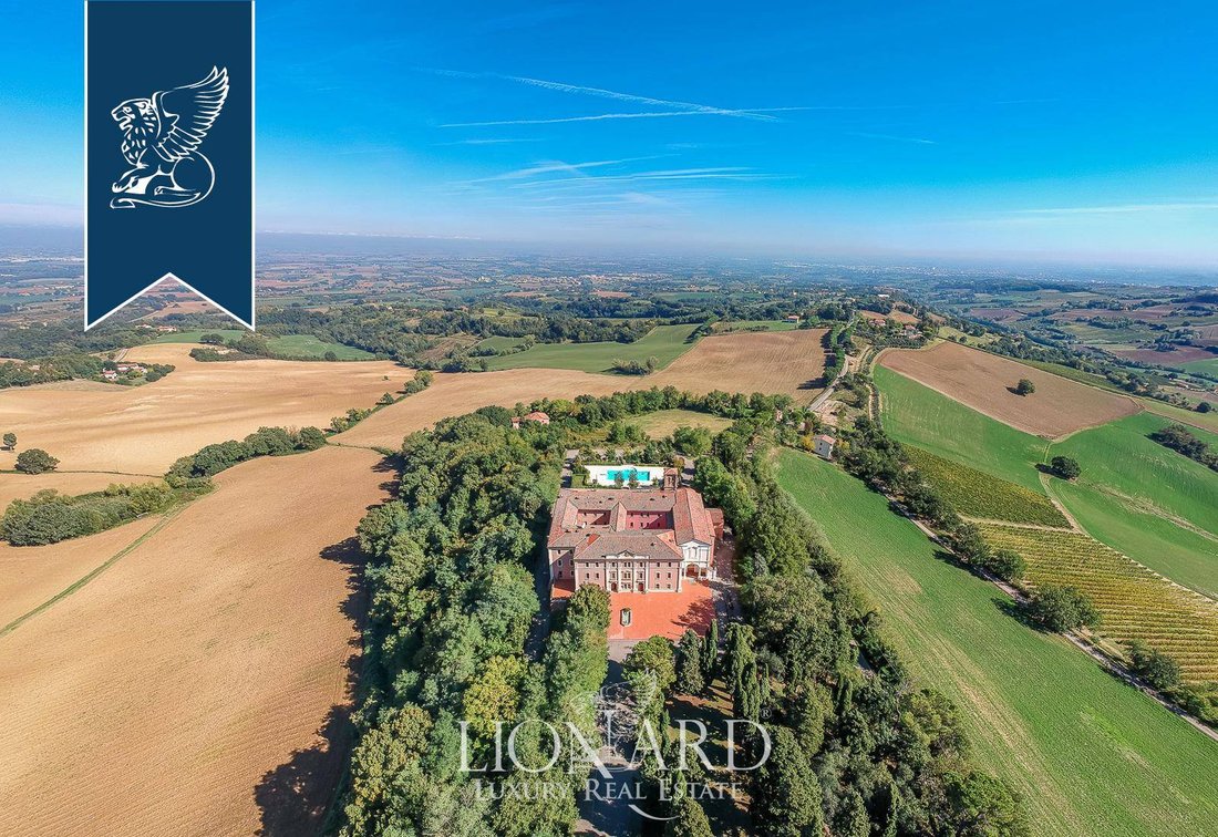 Castle in Sesto Imolese - Sasso Morelli, Imola, Emilia-Romagna 4 - 16487658