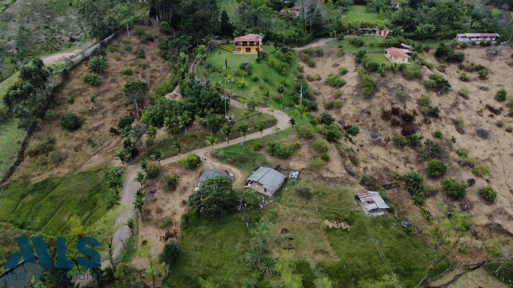 Finca in Campo Alegre, Antioquia, Colombia 5 - 16536800