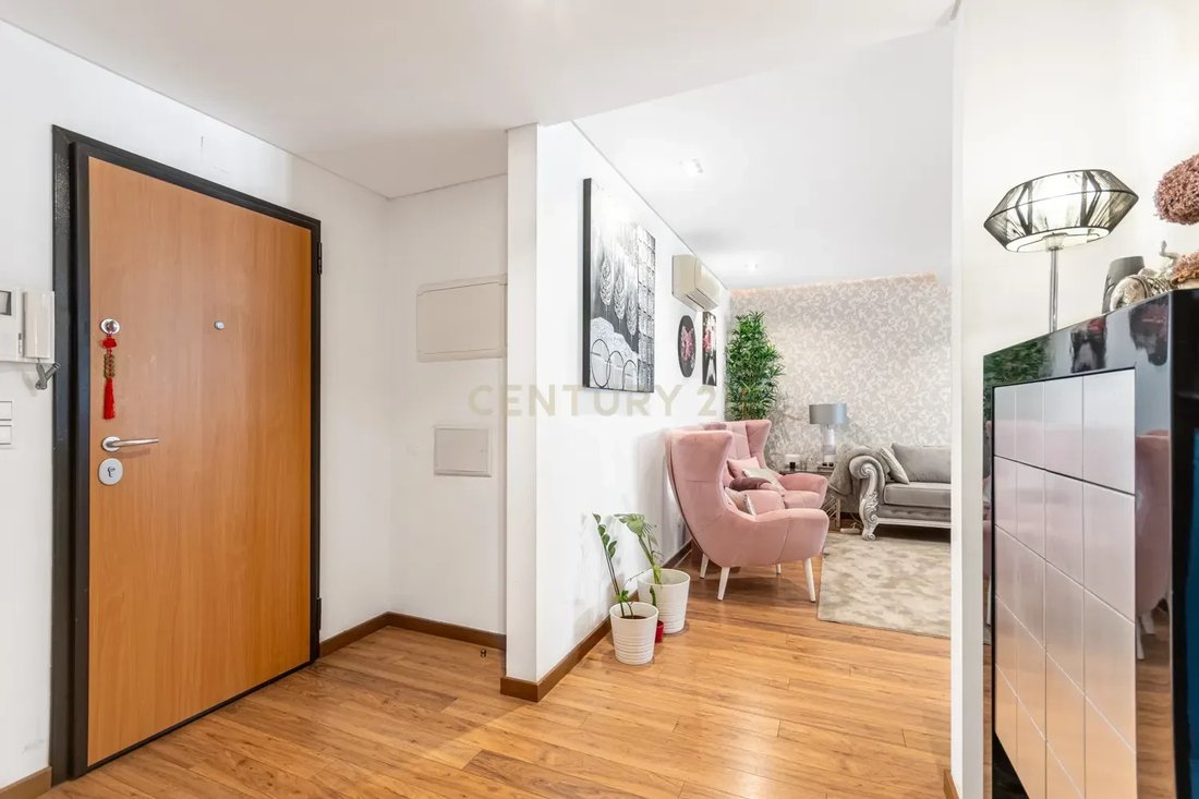 Apartment in Loures, Lisbon, Portugal 2 - 16535003