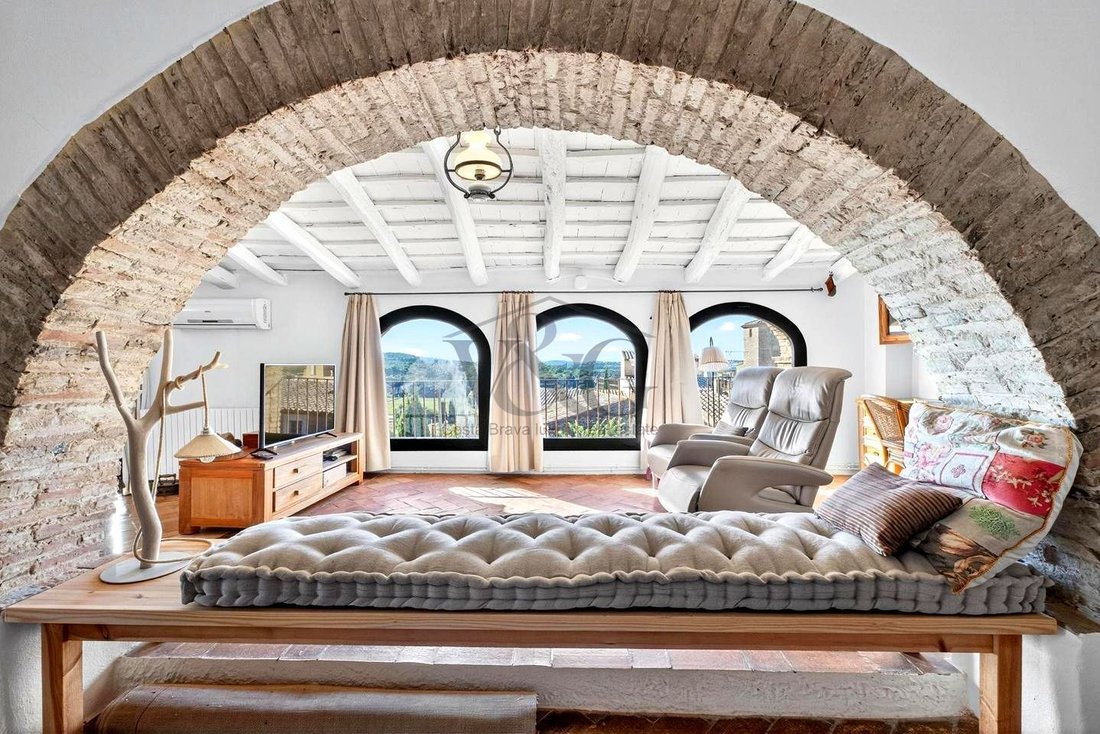 Villa in Regent, Catalonia, Spain 4 - 16533025