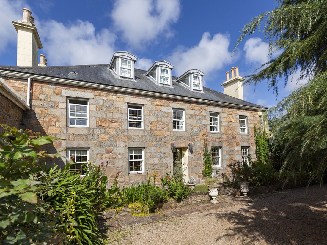 House in England 1 - 16535226