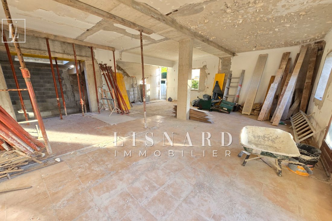 Villa in Gabelle-Courcettes-Les Clos, Vallauris, France 2 - 16536793