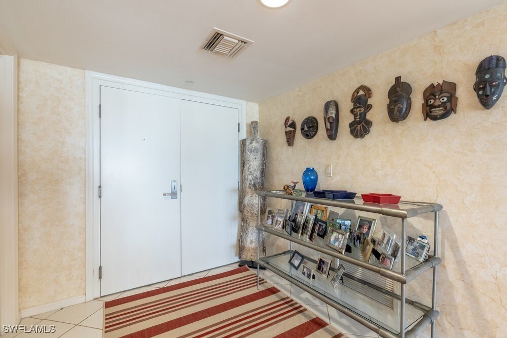 Condo in Naples, Florida, United States 5 - 16534718