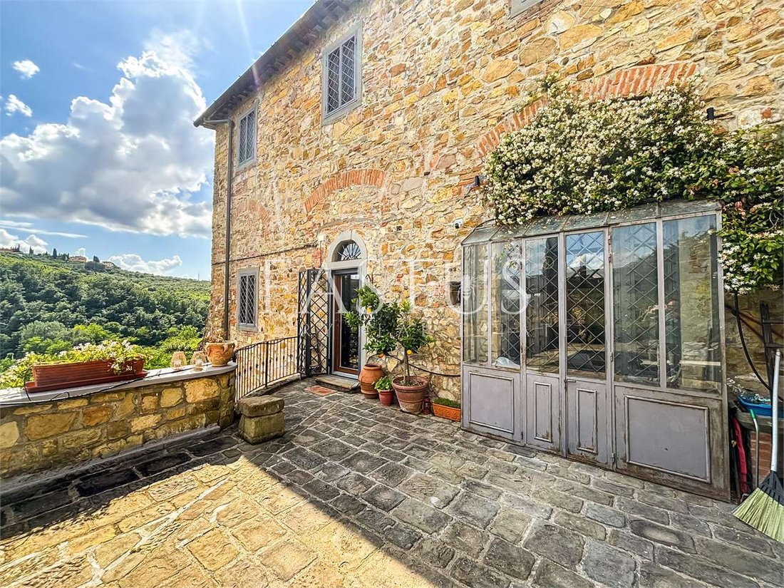 Villa in Two Roads - San Gaggio, Florence, Italy 2 - 16534804