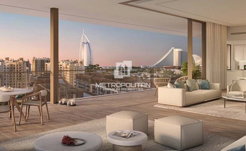 Apartment in Umm Suqeim, Dubai, United Arab Emirates 1