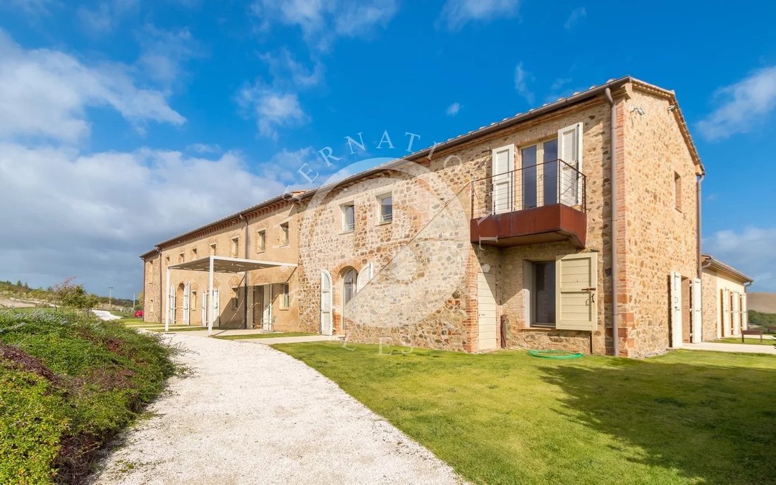 Villa in Volterra, Tuscany, Italy 3 - 16534648