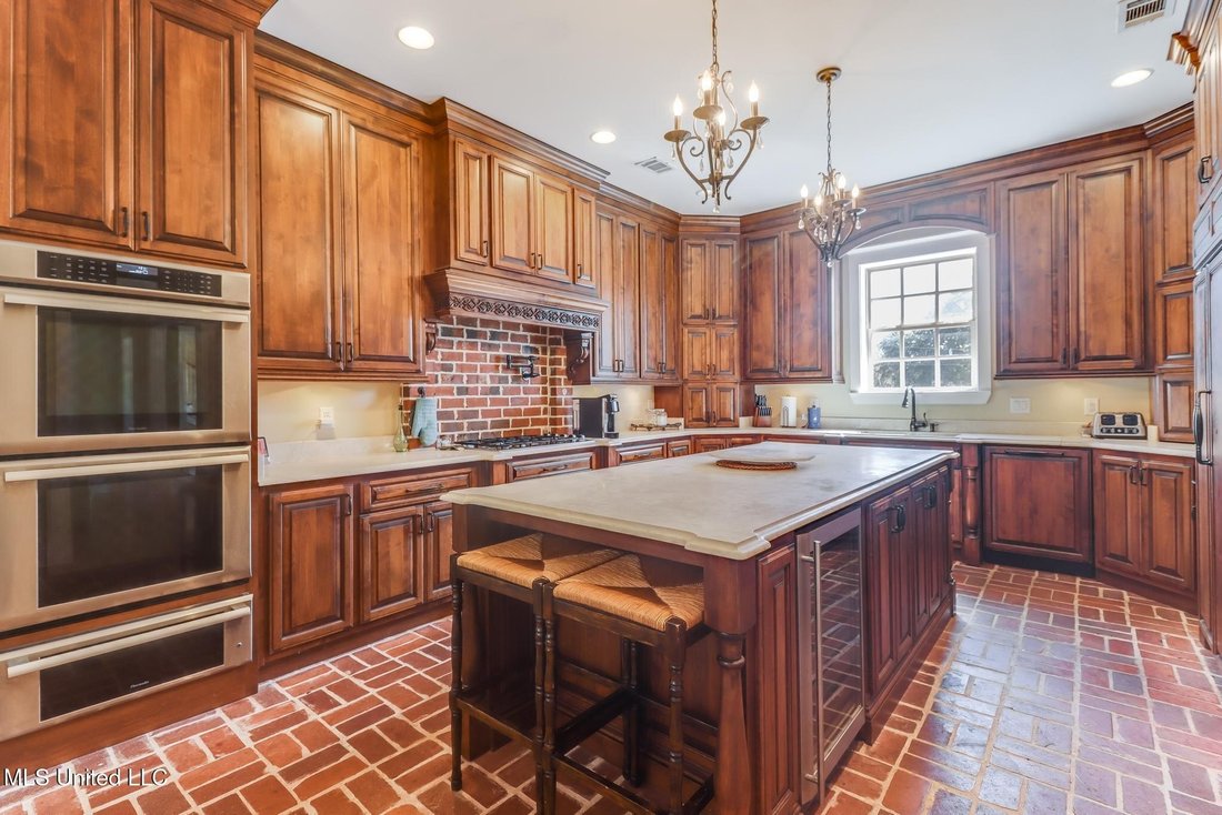 House in Pascagoula, Mississippi, United States 3 - 16307710